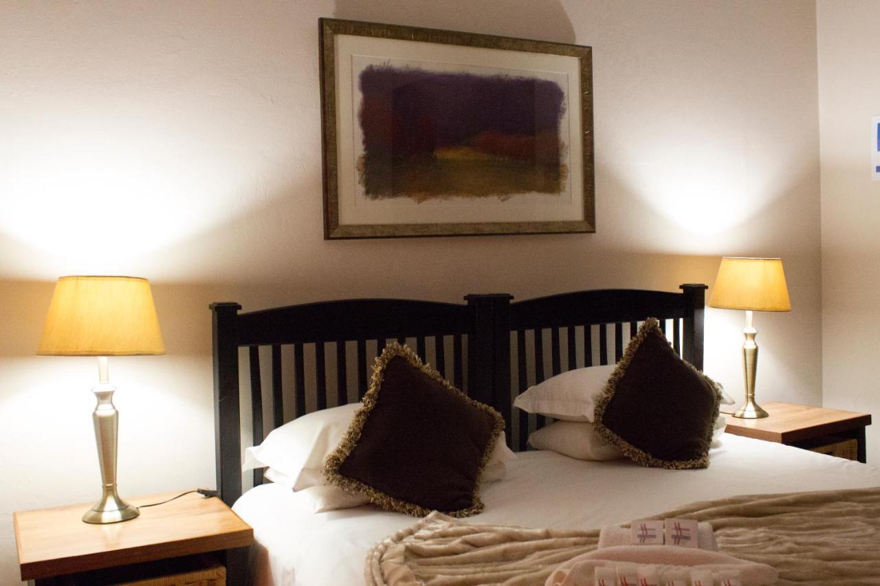 Imperani Guesthouse ฟิคส์เบอร์ก ภายนอก รูปภาพ